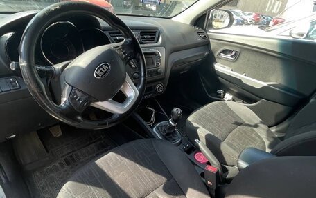 KIA Rio III рестайлинг, 2013 год, 700 000 рублей, 8 фотография