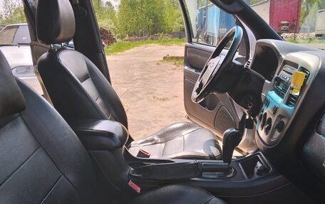 Ford Maverick II, 2007 год, 670 000 рублей, 10 фотография