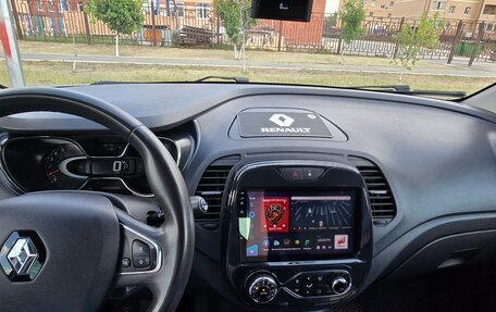 Renault Kaptur I рестайлинг, 2017 год, 1 650 000 рублей, 3 фотография