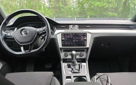 Volkswagen Passat B8 рестайлинг, 2018 год, 2 290 000 рублей, 11 фотография