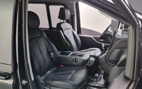 Hyundai Staria, 2022 год, 2 612 000 рублей, 6 фотография