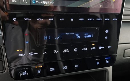 Hyundai Staria, 2022 год, 2 612 000 рублей, 10 фотография