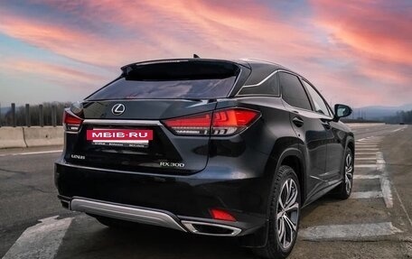 Lexus RX IV рестайлинг, 2022 год, 6 200 000 рублей, 14 фотография