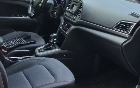 Hyundai Elantra VI рестайлинг, 2018 год, 1 149 000 рублей, 4 фотография