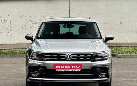 Volkswagen Tiguan II, 2019 год, 3 150 000 рублей, 3 фотография