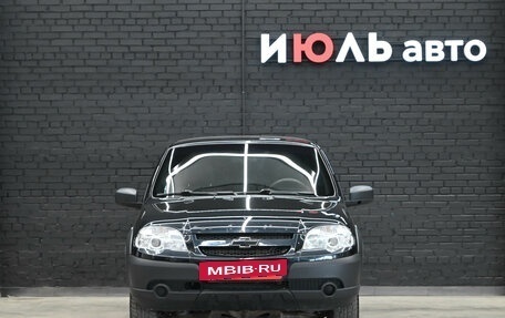 Chevrolet Niva I рестайлинг, 2018 год, 850 000 рублей, 2 фотография