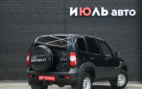 Chevrolet Niva I рестайлинг, 2018 год, 850 000 рублей, 6 фотография