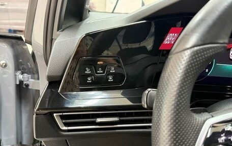 Volkswagen Golf VIII, 2021 год, 2 078 000 рублей, 10 фотография