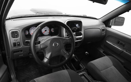 Nissan NP300, 2012 год, 1 340 000 рублей, 6 фотография