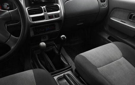 Nissan NP300, 2012 год, 1 340 000 рублей, 8 фотография