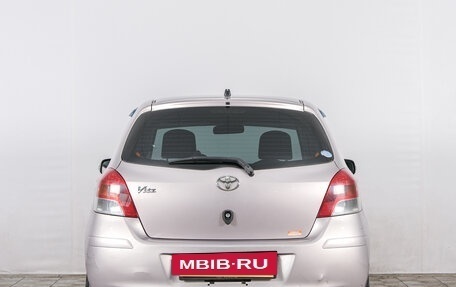 Toyota Vitz, 2010 год, 679 000 рублей, 6 фотография