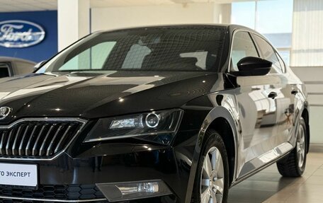 Skoda Superb III рестайлинг, 2019 год, 1 550 000 рублей, 6 фотография