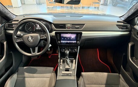Skoda Superb III рестайлинг, 2019 год, 1 550 000 рублей, 20 фотография