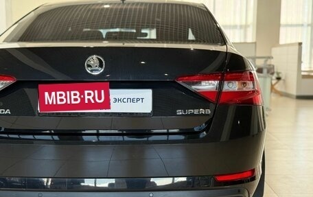 Skoda Superb III рестайлинг, 2019 год, 1 550 000 рублей, 12 фотография
