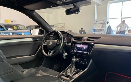 Skoda Superb III рестайлинг, 2019 год, 1 550 000 рублей, 24 фотография