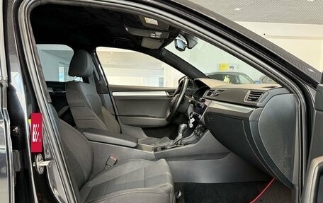 Skoda Superb III рестайлинг, 2019 год, 1 550 000 рублей, 25 фотография