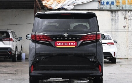 Toyota Alphard, 2025 год, 16 700 268 рублей, 7 фотография