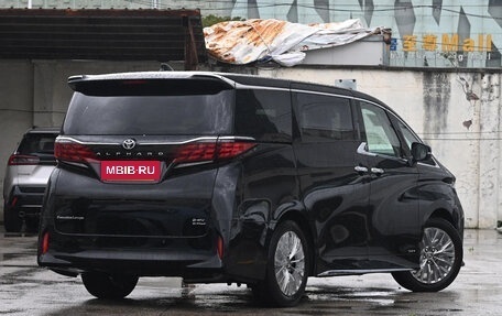 Toyota Alphard, 2025 год, 16 700 268 рублей, 6 фотография