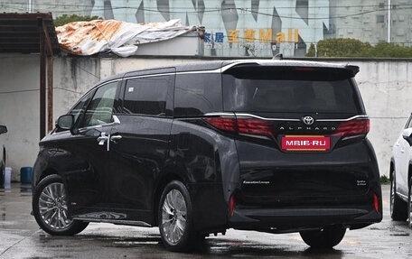 Toyota Alphard, 2025 год, 16 700 268 рублей, 5 фотография