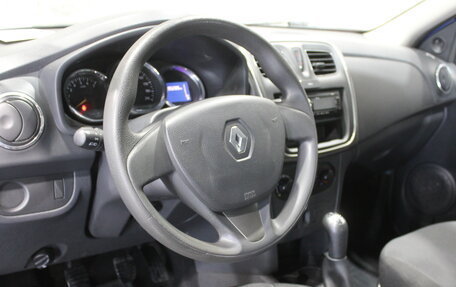 Renault Logan II, 2016 год, 684 000 рублей, 5 фотография