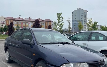 Mitsubishi Carisma I, 1998 год, 110 000 рублей, 3 фотография