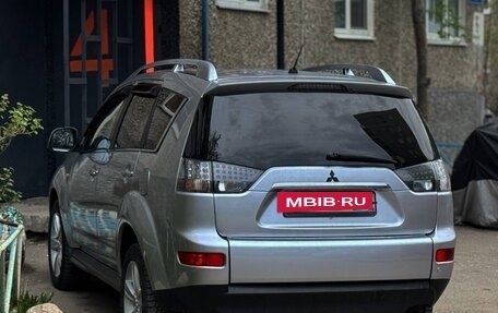 Mitsubishi Outlander III рестайлинг 3, 2008 год, 855 000 рублей, 3 фотография