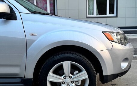 Mitsubishi Outlander III рестайлинг 3, 2008 год, 855 000 рублей, 5 фотография