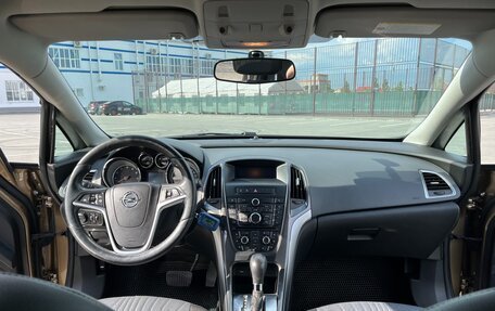 Opel Astra J, 2013 год, 920 000 рублей, 11 фотография