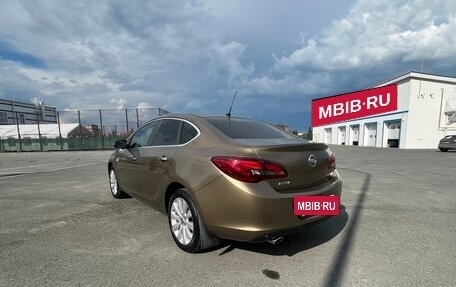 Opel Astra J, 2013 год, 920 000 рублей, 4 фотография
