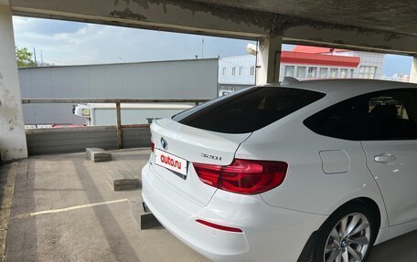 BMW 3 серия, 2018 год, 3 050 000 рублей, 10 фотография