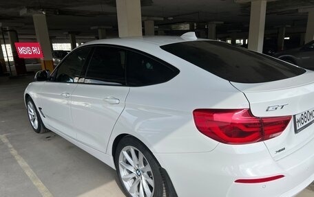BMW 3 серия, 2018 год, 3 050 000 рублей, 9 фотография