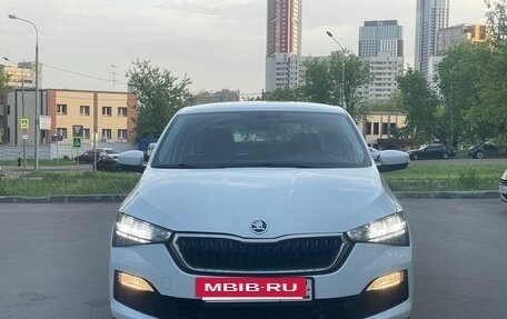 Skoda Rapid II, 2022 год, 1 295 000 рублей, 3 фотография