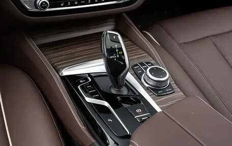 BMW 5 серия, 2022 год, 3 992 000 рублей, 12 фотография