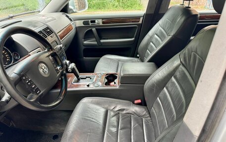 Volkswagen Touareg III, 2010 год, 1 340 000 рублей, 10 фотография