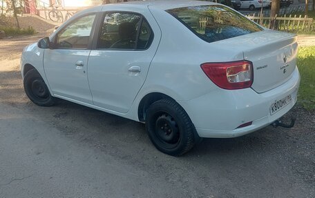 Renault Logan II, 2015 год, 385 000 рублей, 6 фотография