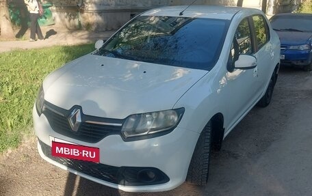 Renault Logan II, 2015 год, 385 000 рублей, 9 фотография