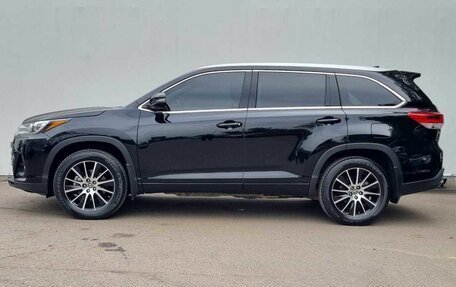 Toyota Highlander III, 2019 год, 4 700 000 рублей, 8 фотография