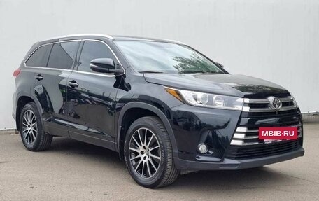 Toyota Highlander III, 2019 год, 4 700 000 рублей, 3 фотография