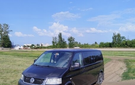 Volkswagen Caravelle T5, 2006 год, 1 700 000 рублей, 3 фотография