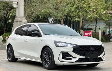 Ford Focus IV, 2022 год, 1 561 000 рублей, 1 фотография