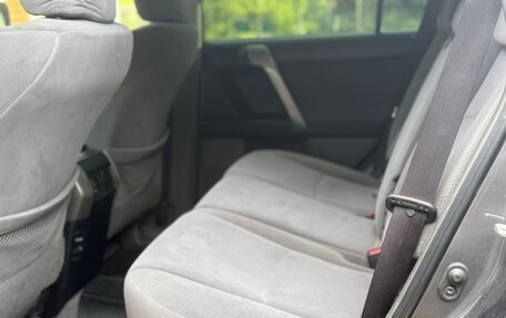 Toyota Land Cruiser Prado 150 рестайлинг 2, 2013 год, 2 250 000 рублей, 8 фотография