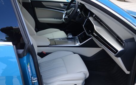 Audi A7, 2022 год, 11 000 000 рублей, 14 фотография
