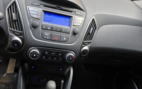 Hyundai ix35 I рестайлинг, 2015 год, 1 440 000 рублей, 10 фотография