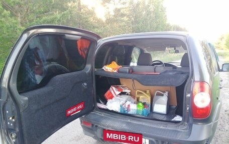 Chevrolet Niva I рестайлинг, 2013 год, 610 000 рублей, 6 фотография