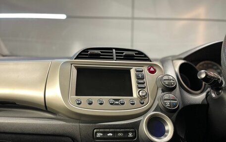 Honda Fit III, 2010 год, 895 000 рублей, 17 фотография