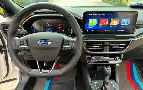 Ford Focus IV, 2022 год, 1 561 000 рублей, 9 фотография