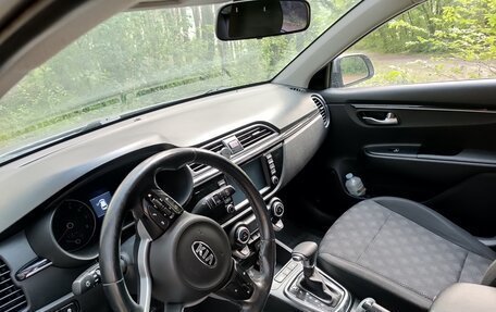 KIA Rio IV, 2018 год, 1 300 000 рублей, 1 фотография