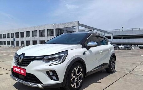 Renault Captur II, 2020 год, 1 692 000 рублей, 1 фотография
