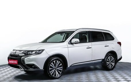Mitsubishi Outlander III рестайлинг 3, 2019 год, 2 432 000 рублей, 1 фотография
