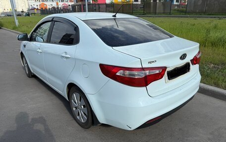KIA Rio III рестайлинг, 2012 год, 600 000 рублей, 1 фотография